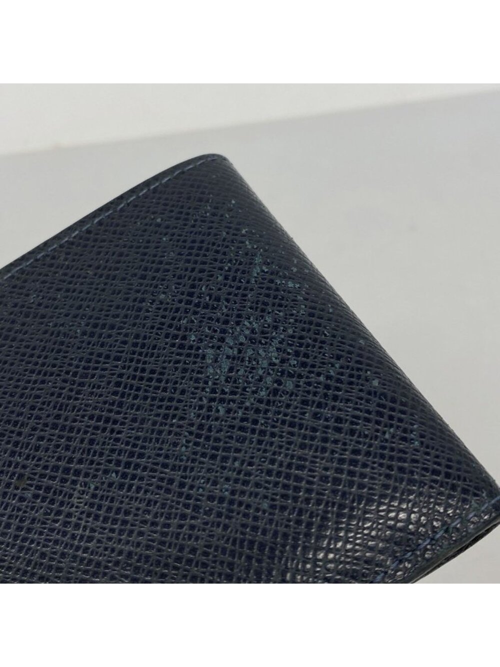 Louis Vuitton Wallet Taiga Portefeuille Multiple Boreal - Picture 7 of 8